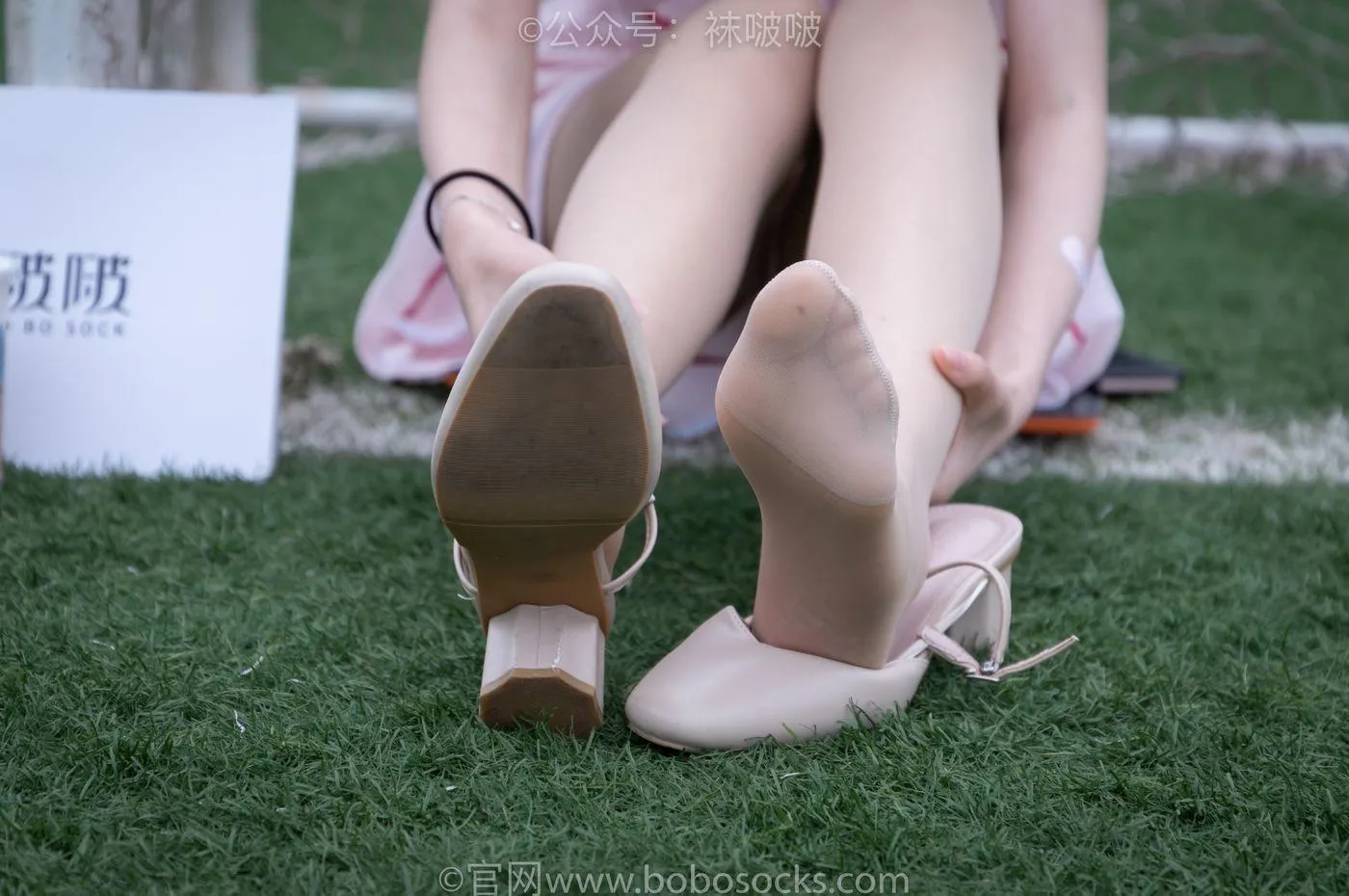 [BoBoSocks袜啵啵]NO.057 小甜豆-高跟鞋、肉丝 [135P]插图9